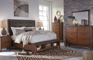 bedroom furniture stores in tucson: 6 Piece Queen Bedroom Set Complete With A Dresser, Mirror, Chest, Nightstand and Bed